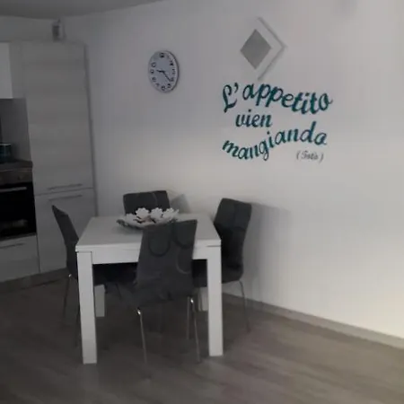 Elisa Sunshine Casa Vacanza Semesterbostad